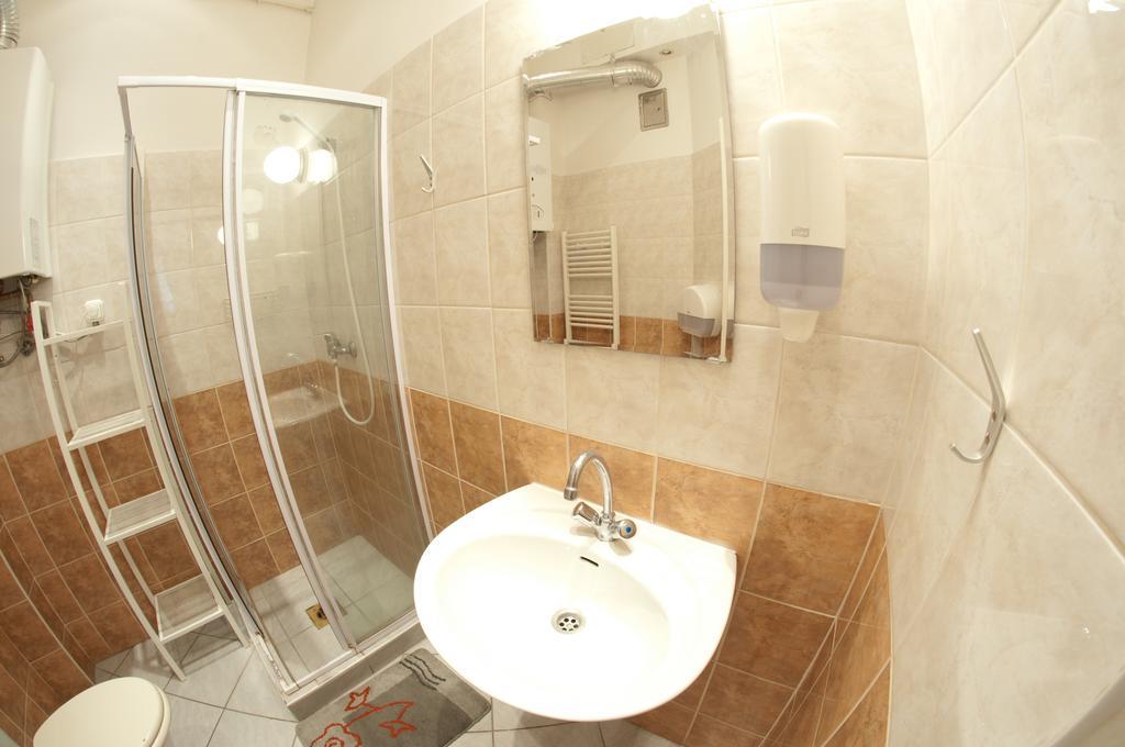 11Th Hour Cinema Hostel Budapest Chambre photo