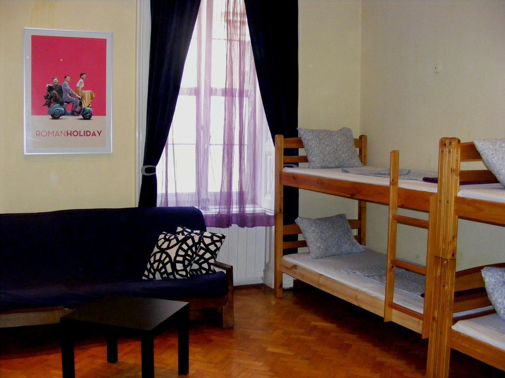 11Th Hour Cinema Hostel Budapest Chambre photo