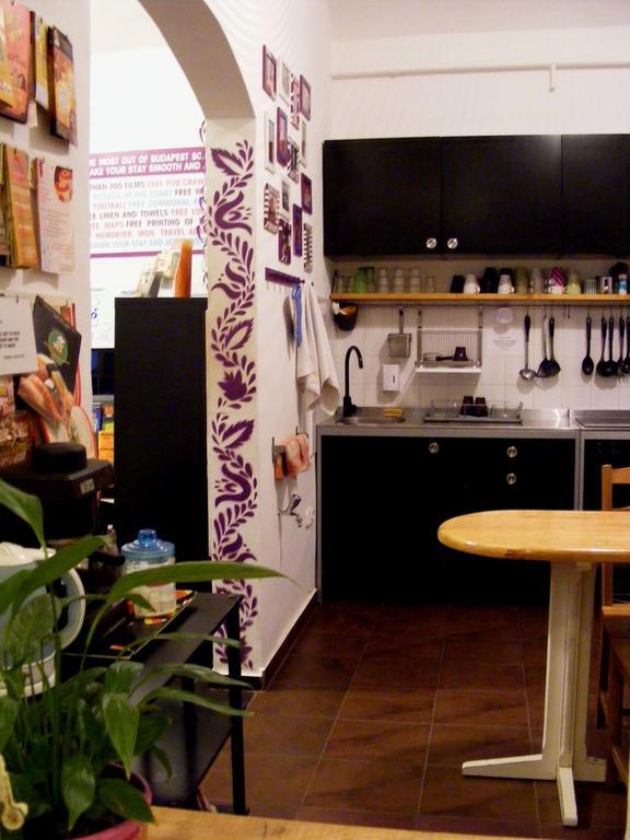 11Th Hour Cinema Hostel Budapest Extérieur photo